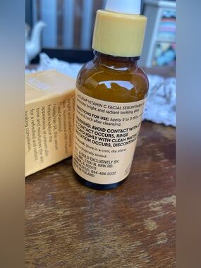 Vitamin C Facial Serum - Brightening Face Oil in Yellow